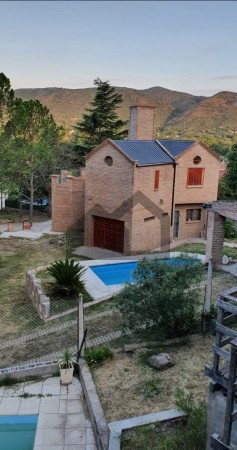 Vendo Casa en Villa Carlos Paz 